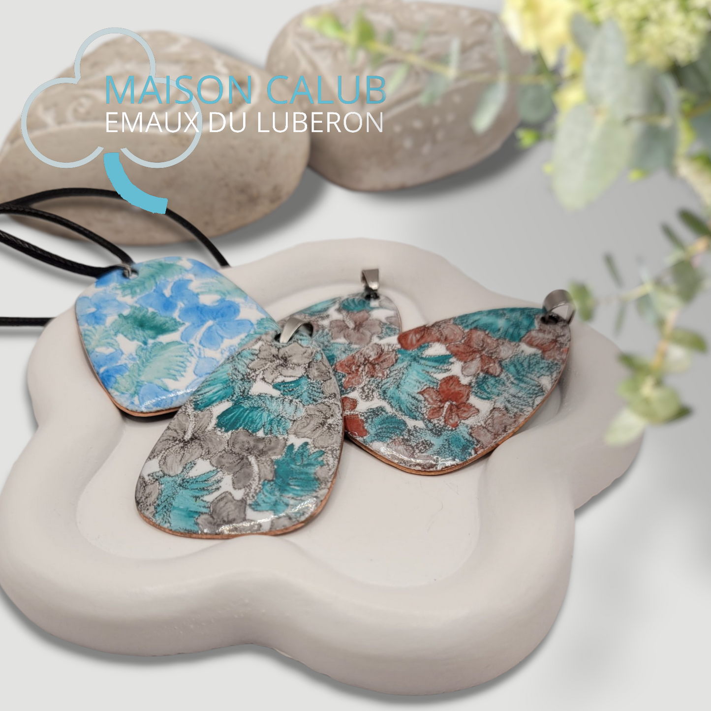 Pendentif Liberty Floral Bleu – Émail sur cuivre - Peint - CALUB