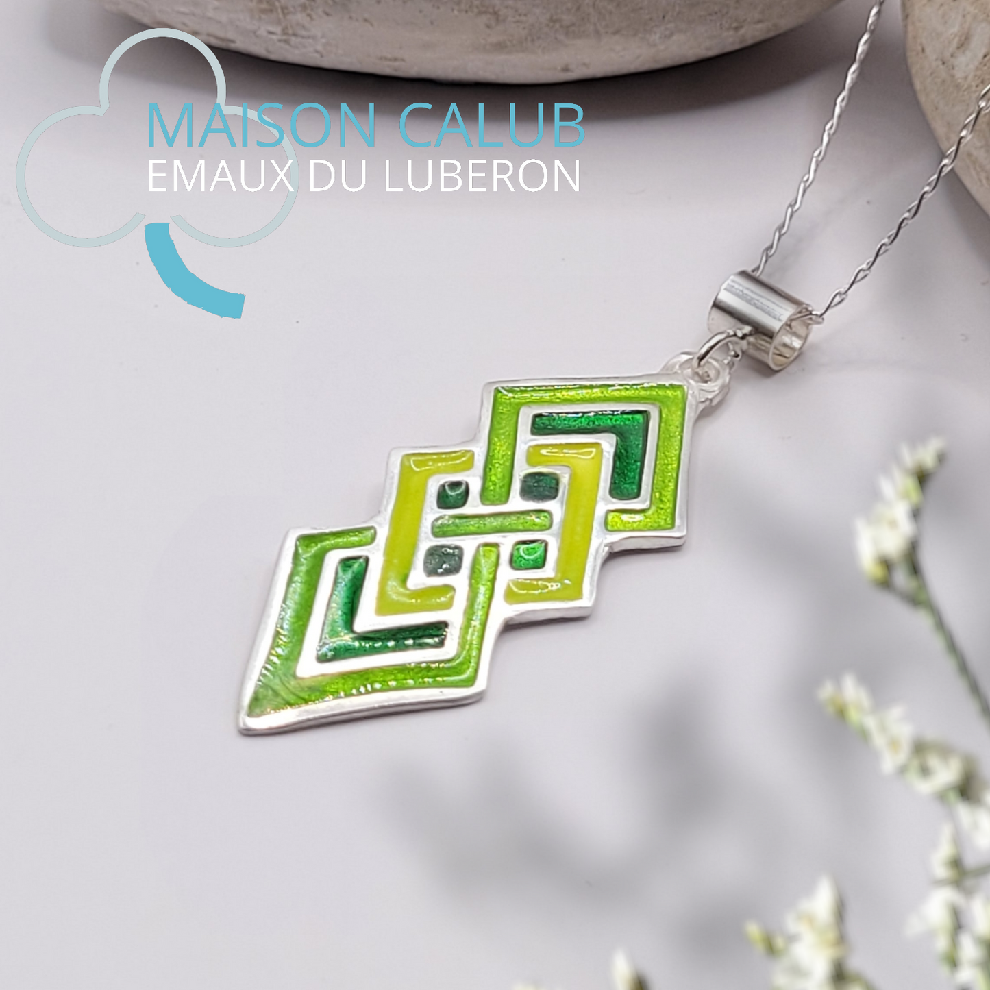 Pendentif Géométrique Vert – Émail sur Argent Fin - Maison CALUB