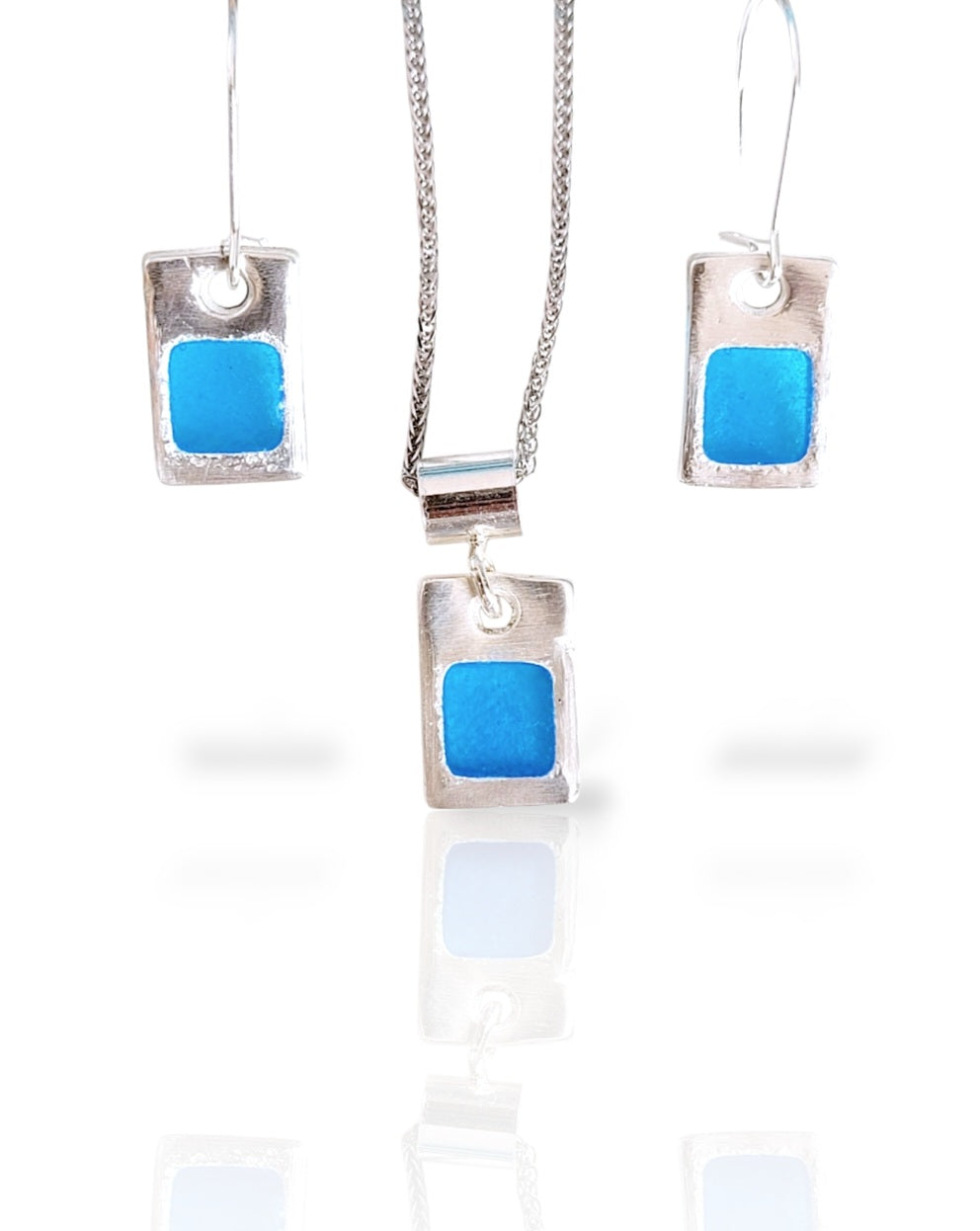 parure émail grand feu moderne carré bleu sur argent fin plique-à-jour de fabrication artisanale - maison CALUB