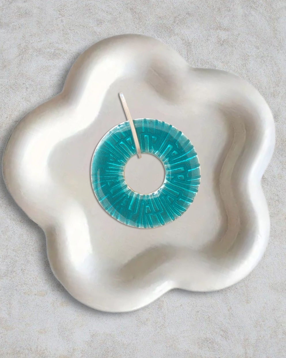 pendentif ROUE émail grand feu basse-taille sur argent fin de couleur turquoise - maison CALUB