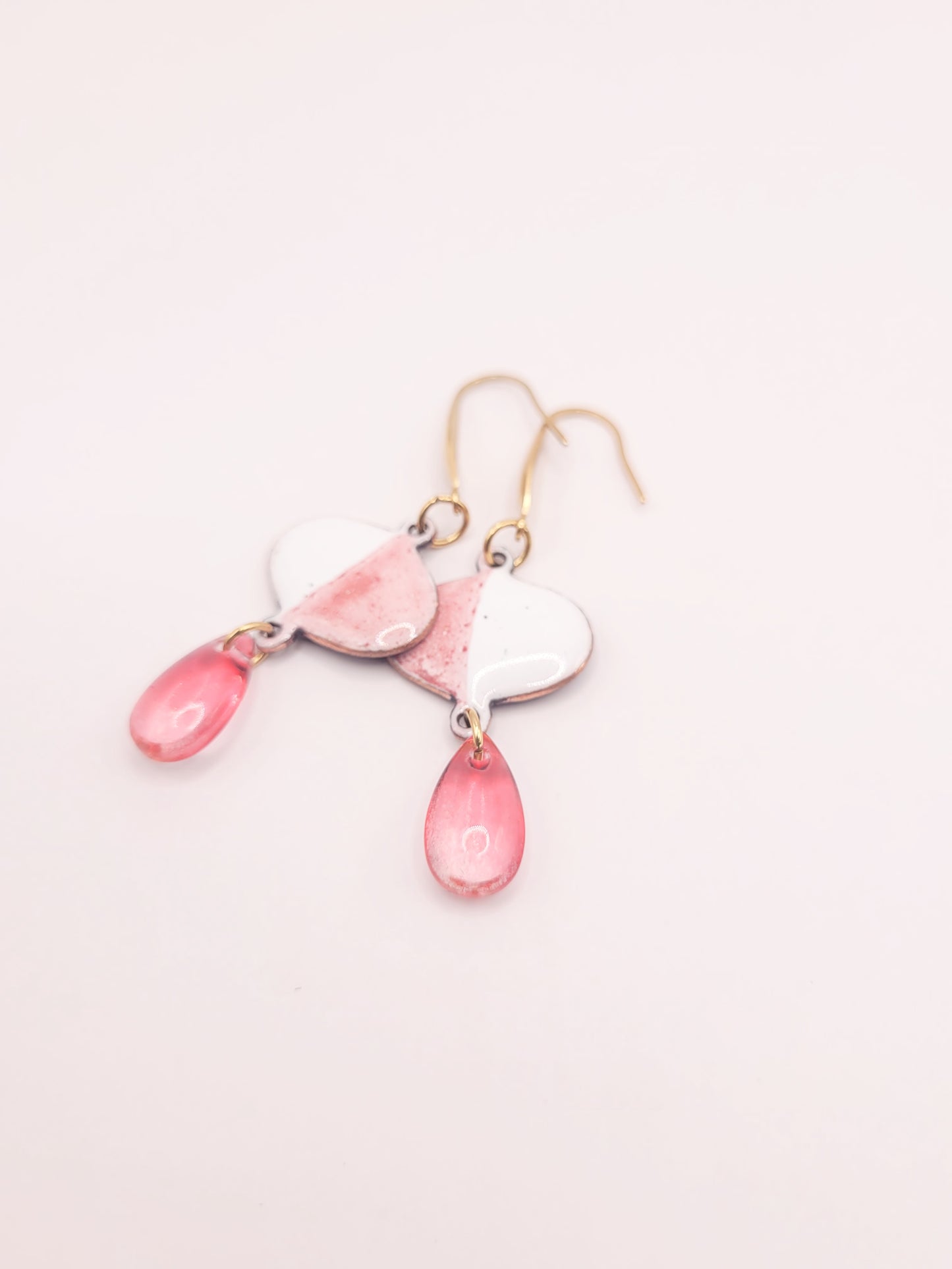 Boucles Oreilles Douceur Rosée Émail Dégradé Rose Perles Verre CALUB