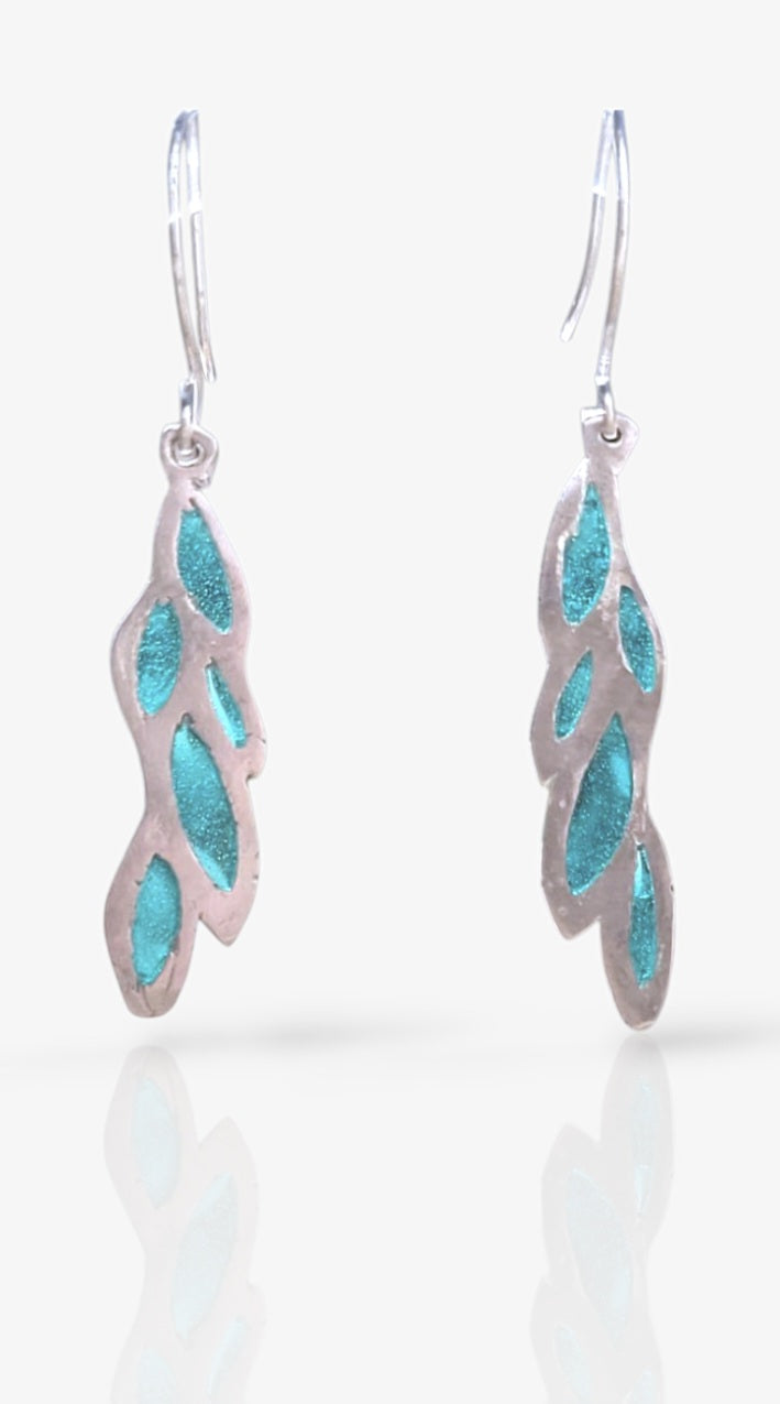 boucles d'oreilles feuilles de laurier en émail plique-à-jour turquoise bijoux artsanal chez maison CALUB