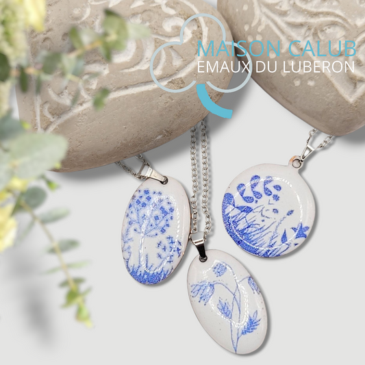 Pendentif Effet Porcelaine Bleue Ovale Émail Cuivre Chaîne Argent CALUB
