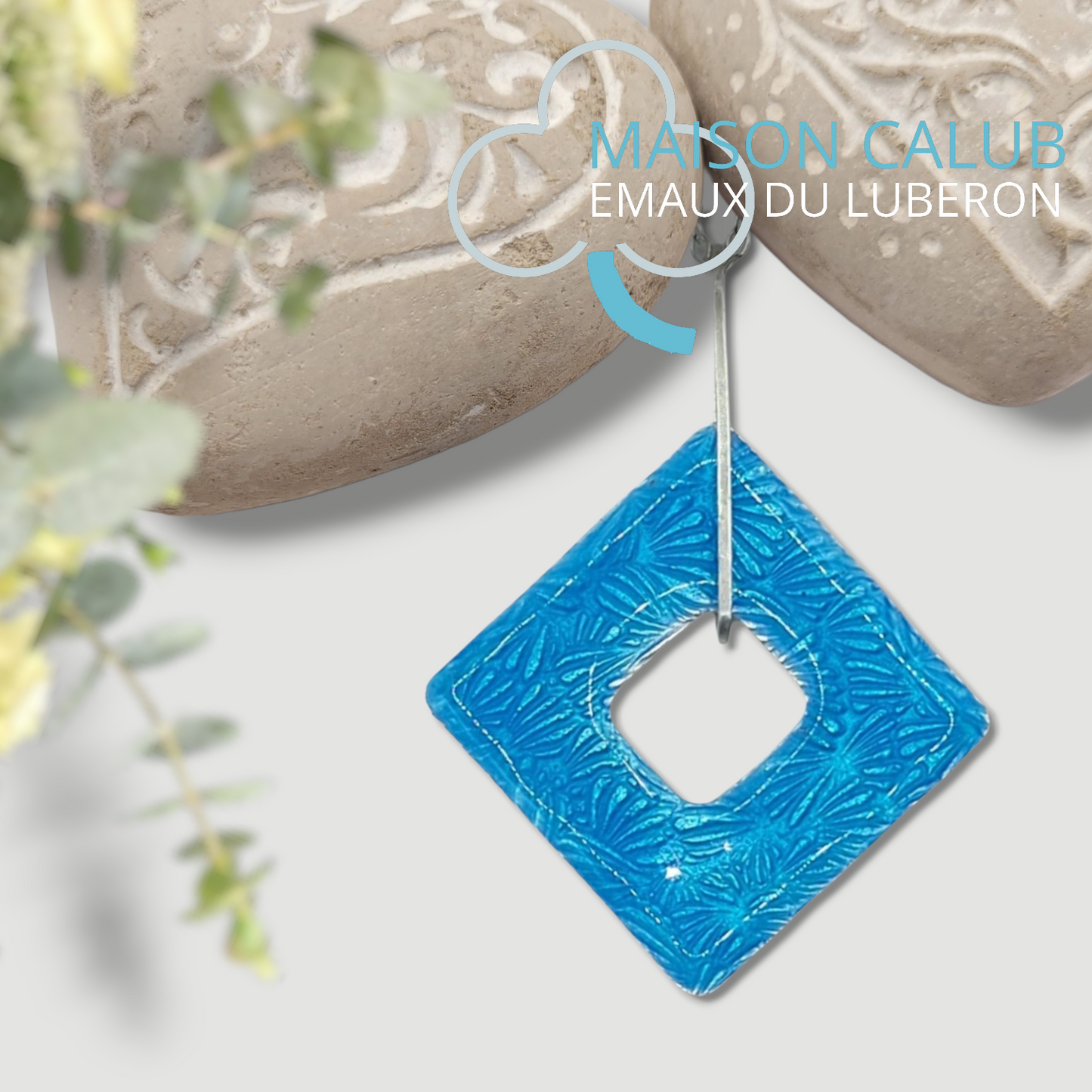 Pendentif Carré Bleu Basse-Taille – Émail Grand Feu et Argent Fin - Maison CALUB
