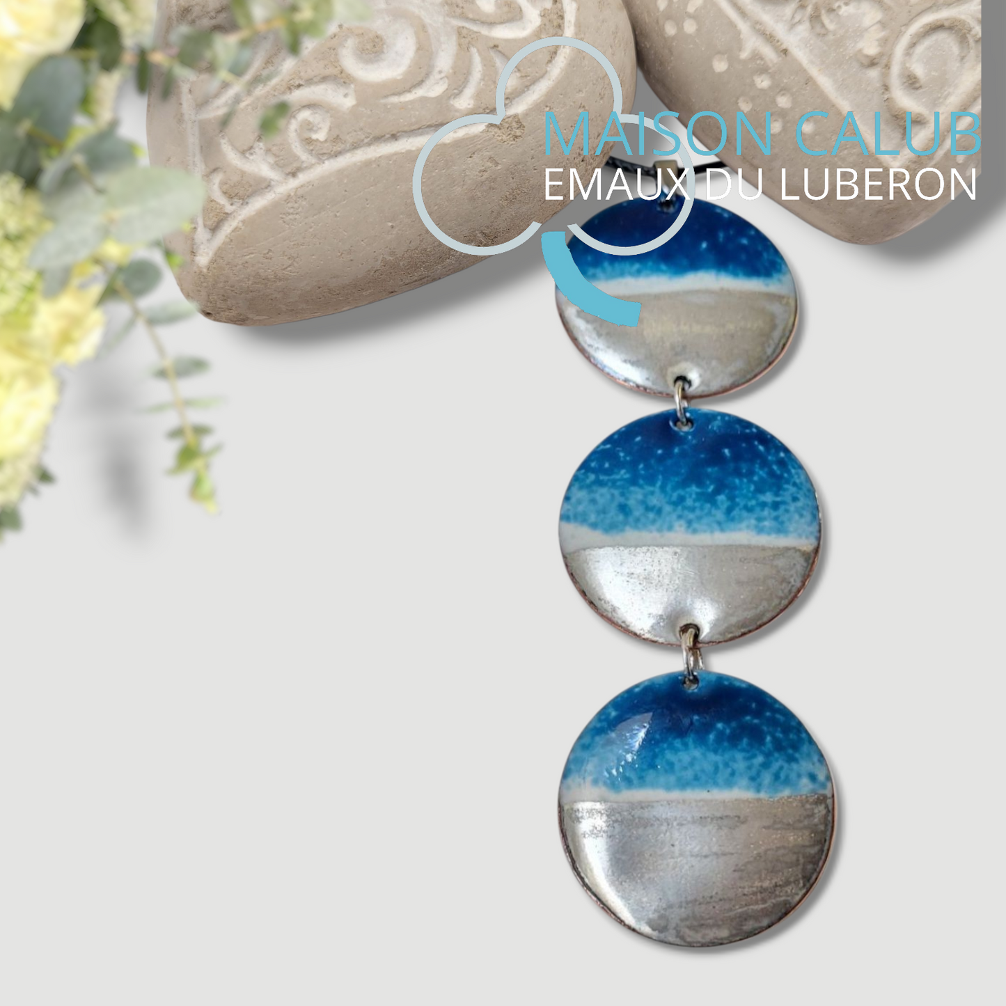 Collier Triptyque Eau Minérale Bleu – Émail Dégradé et Lustre Argent