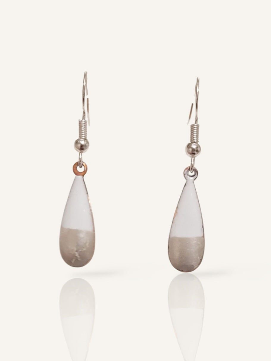 Petites boucles d'oreilles émail et argent- LICHETTE de crème - Maison CALUB