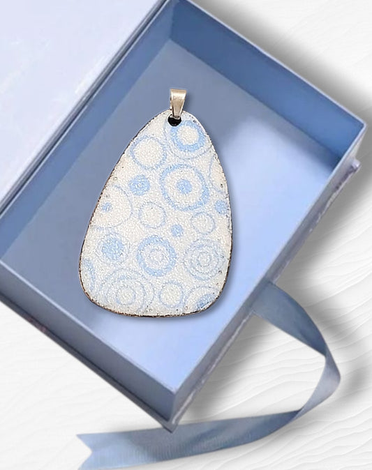 Pendentif BULLES GIVREES - Email opaque blanc et bleu