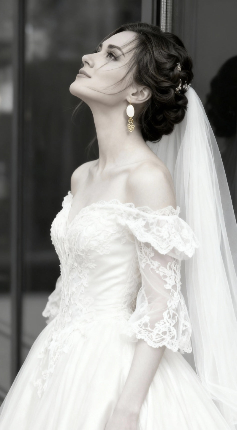 Boucles Oreilles Dragées Dorées Émail Blanc Noeud Celtique Or CALUB