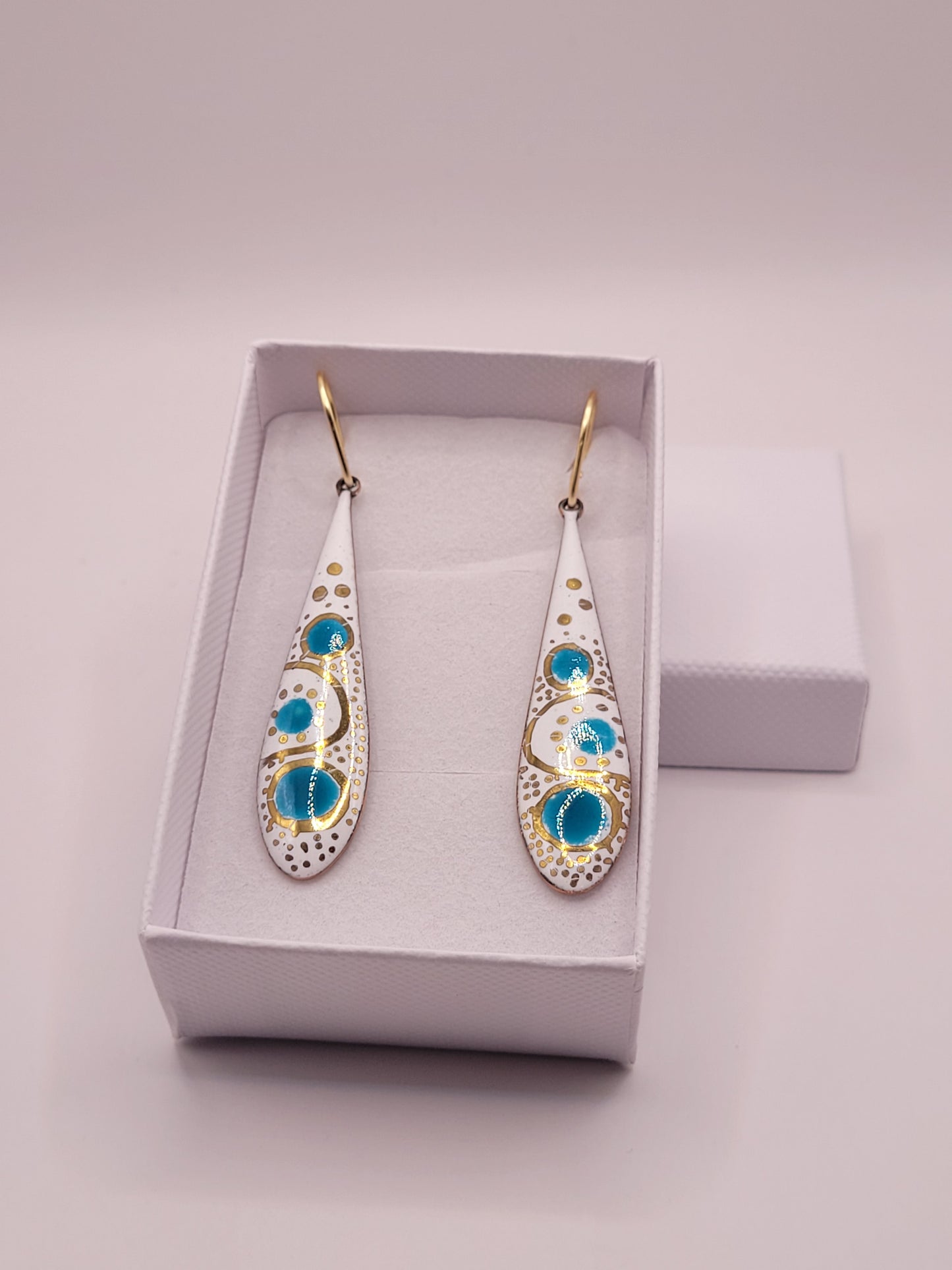 Boucles d'Oreilles Gouttes Émail Turquoise - Pointillisme Lustre d'Or - Laiton Doré - Fait Main