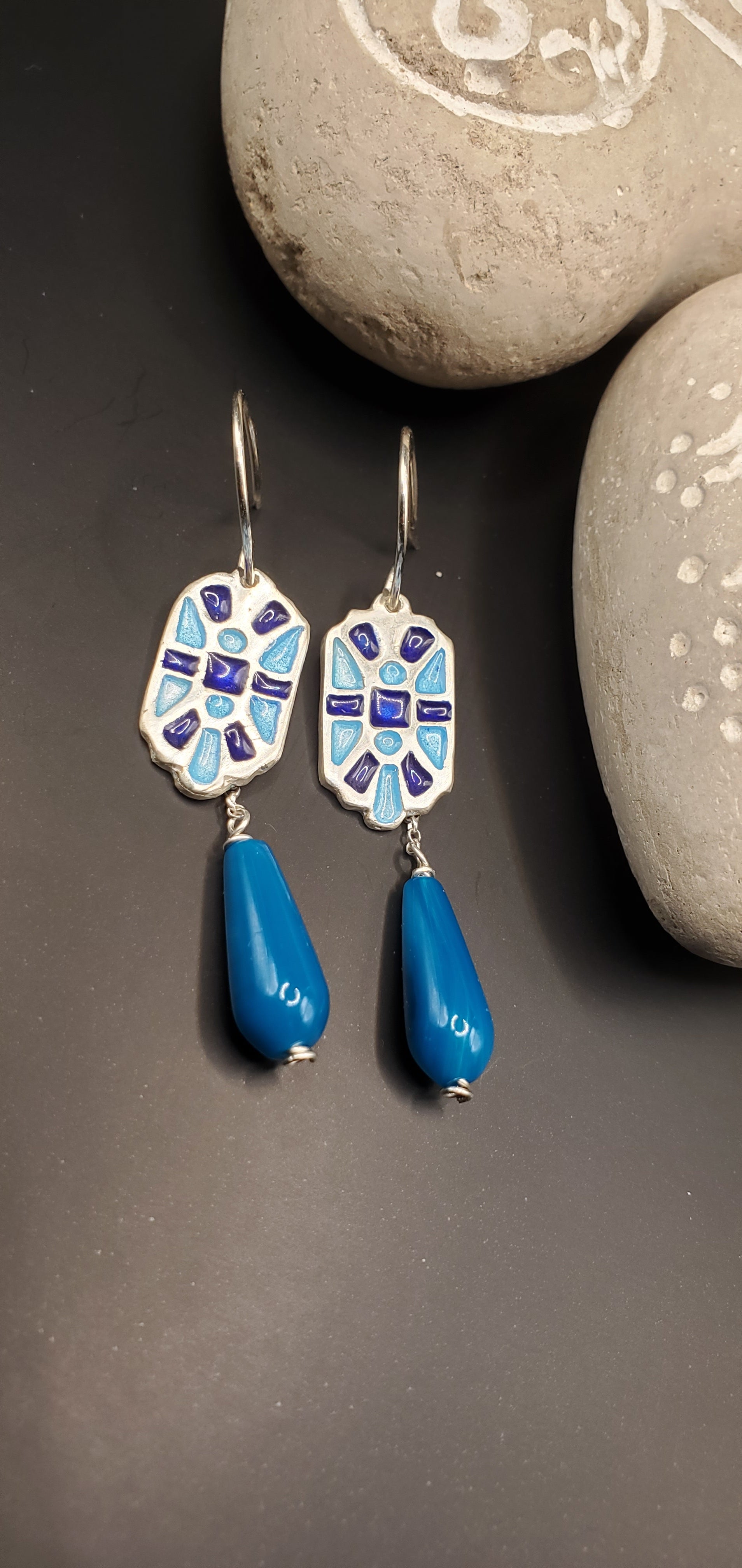 Bijou email artisanal sur argent, mosaïque champlevé agate, fait main en France