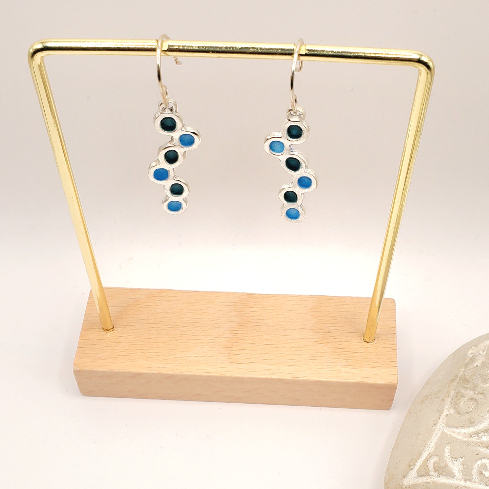 Bijou emaux grand feu sur argent, motif bulles bleu turquoise et ciel