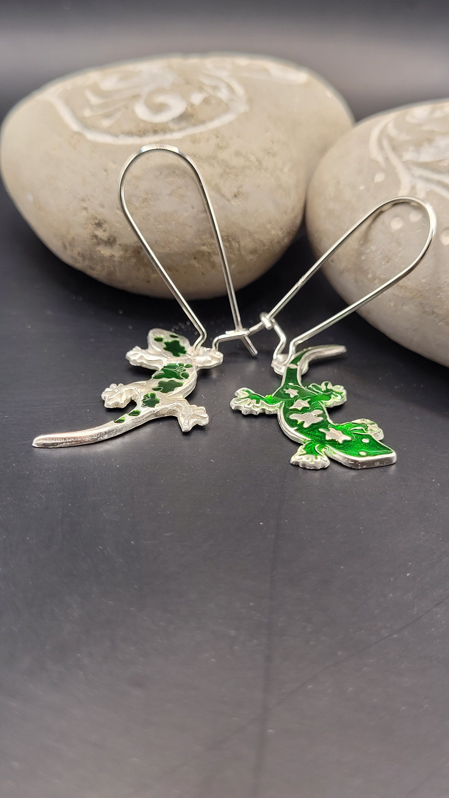 Boucles d'oreilles artisanales email gecko, pièce unique faite main France