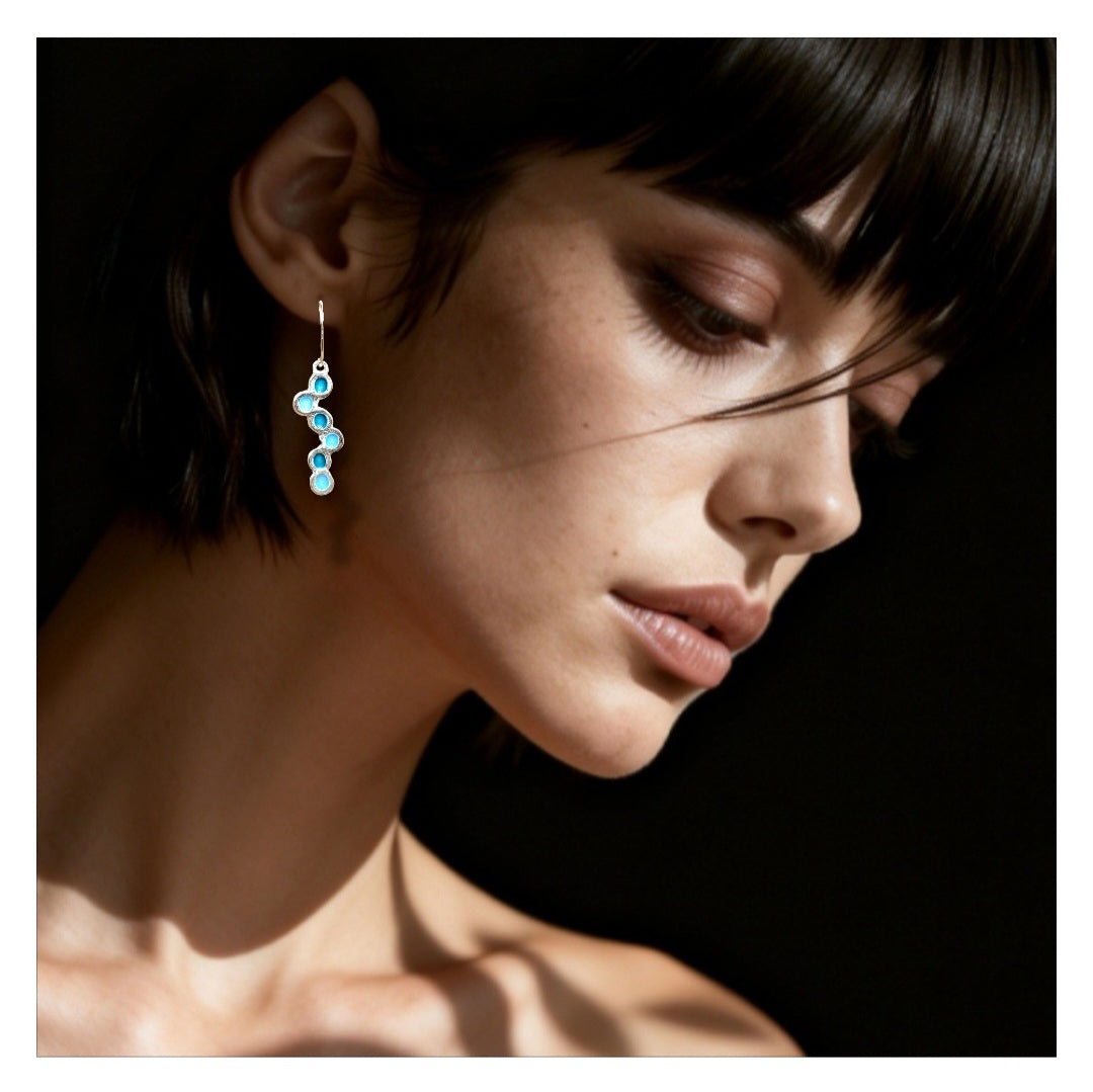 Boucles d'oreilles artisanales emaux argent, design graphique bulles bleu
