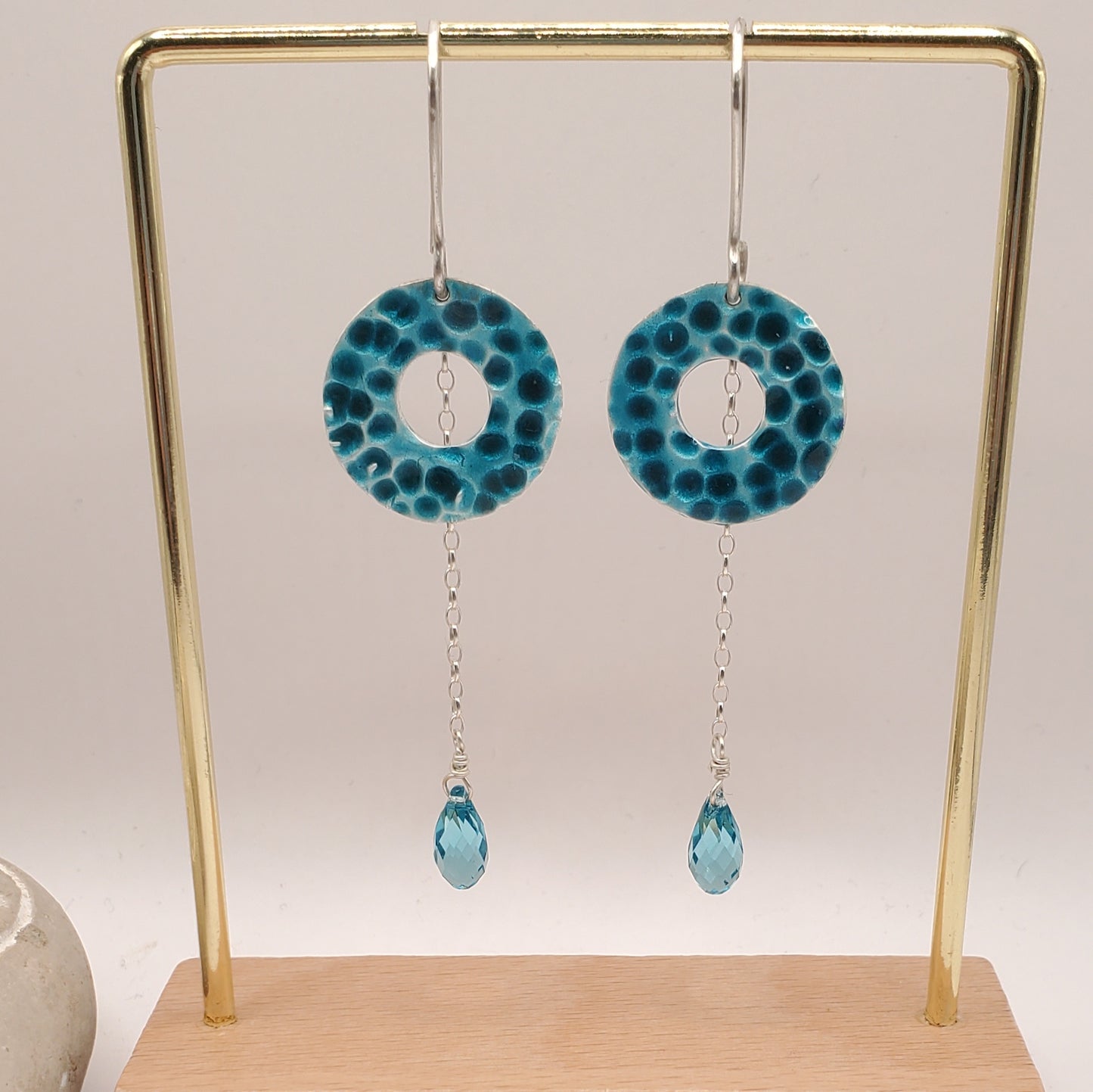 Boucles d'oreilles artisanales emaux argent, effet martelé turquoise