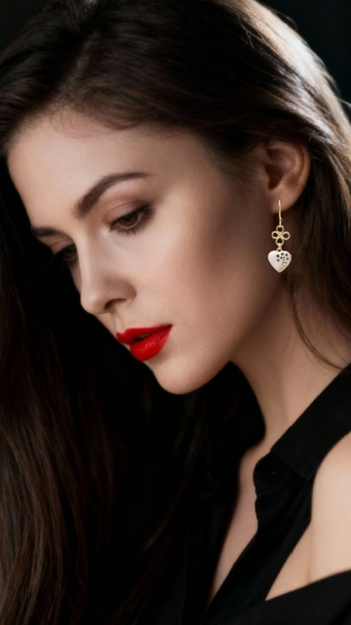 Boucles d'Oreilles Cœur Blanc et Or Nœuds Celtiques – Émail Grand Feu sur Cuivre - Maison CALUB