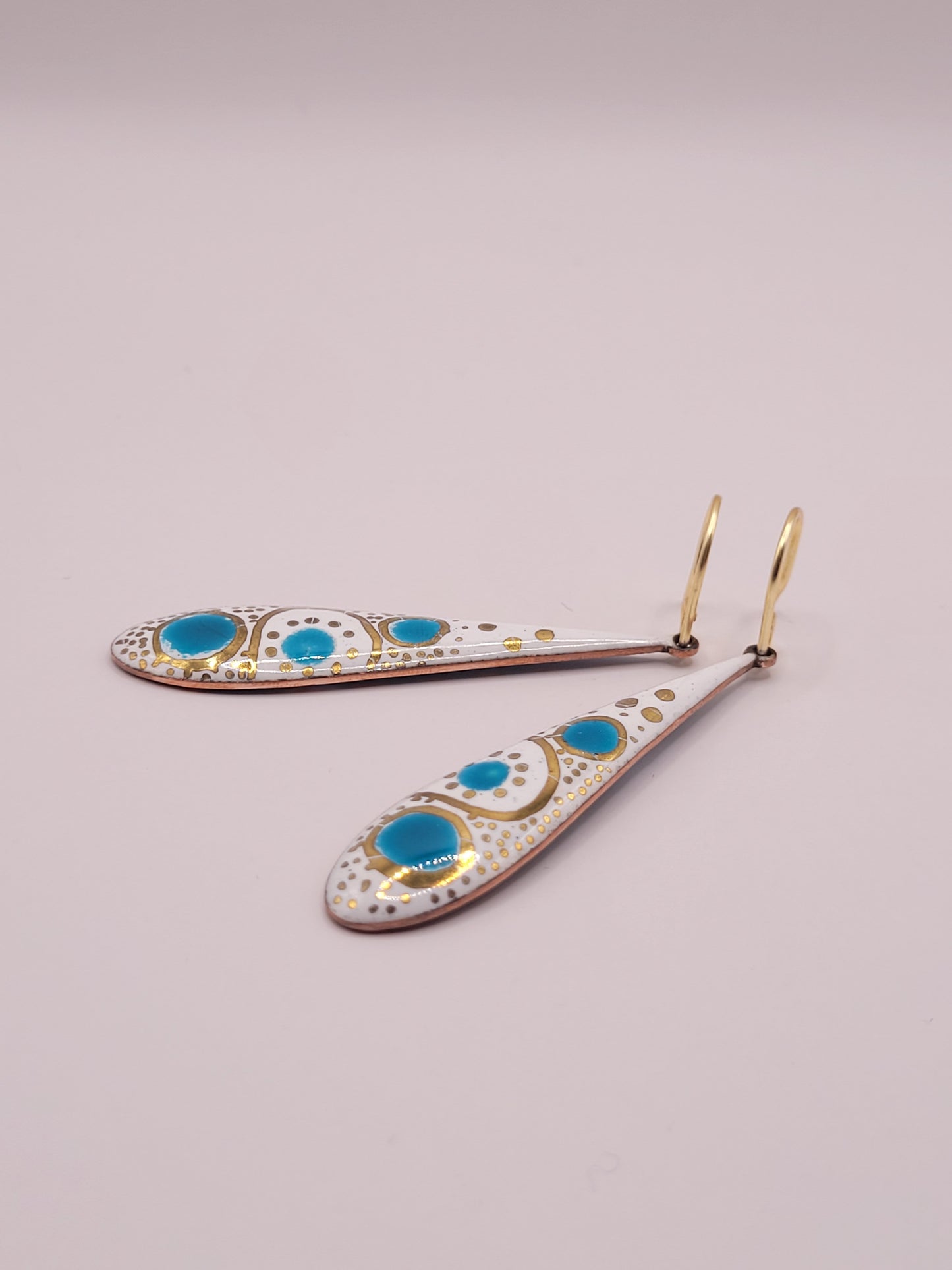Boucles d'Oreilles Gouttes Émail Turquoise - Pointillisme Lustre d'Or - Laiton Doré - Fait Main